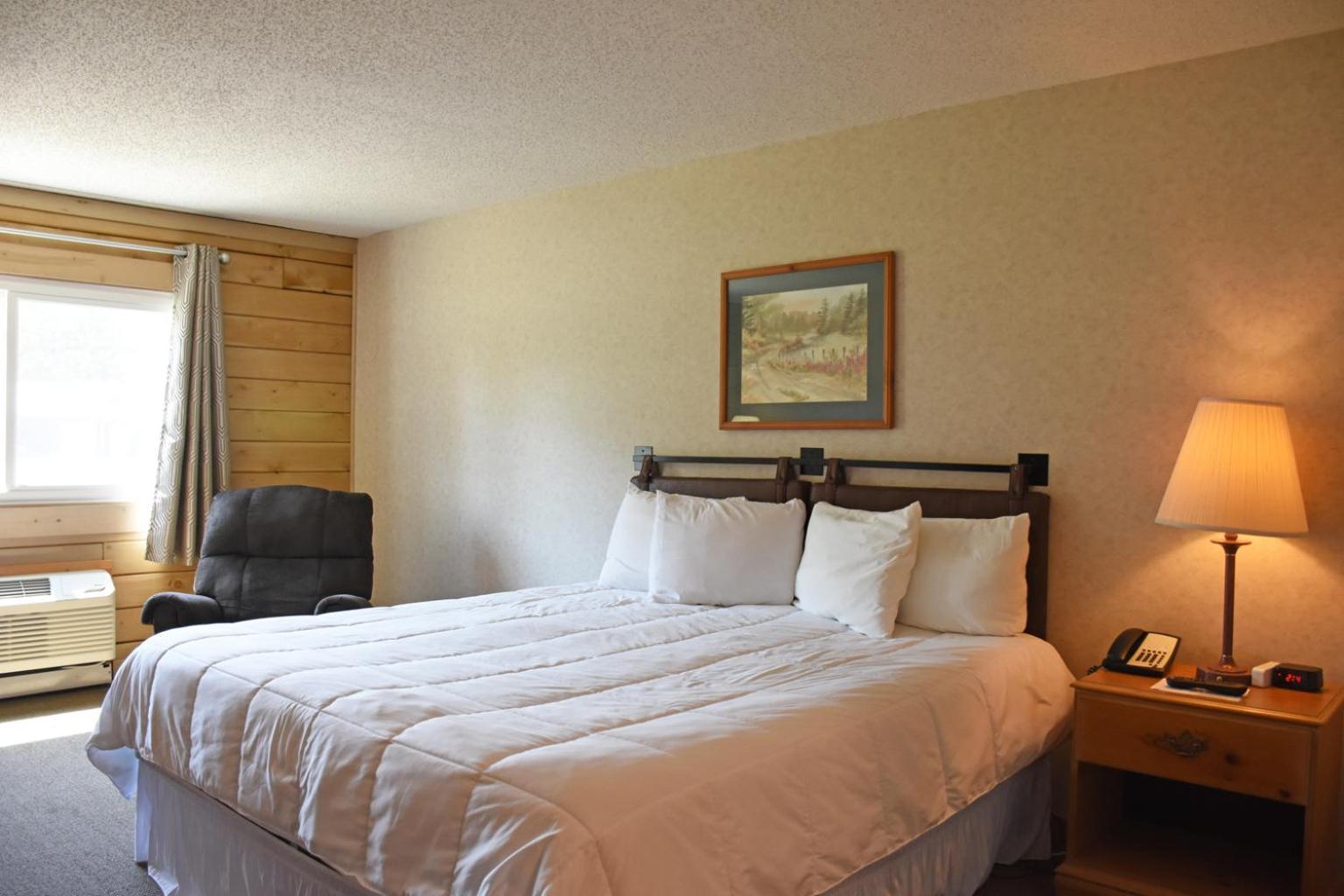 Paddle Wheel Inn Oregon Room photo